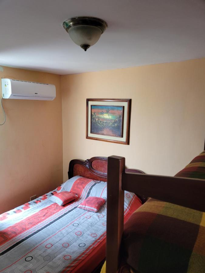Hostal Haziel Salinas  Dış mekan fotoğraf
